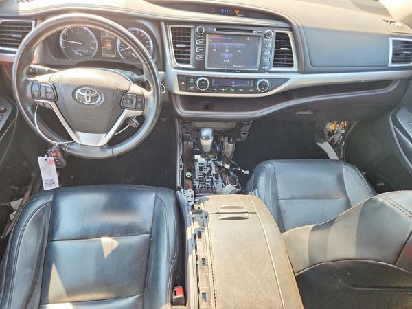 2016 TOYOTA HIGHLANDER Base/Hybrid