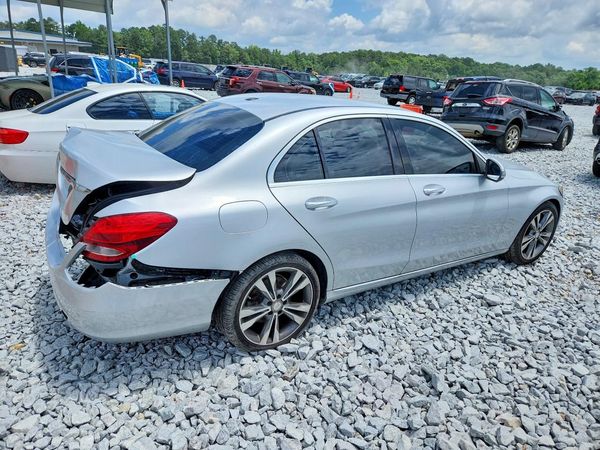2016 MERCEDES-BENZ C300