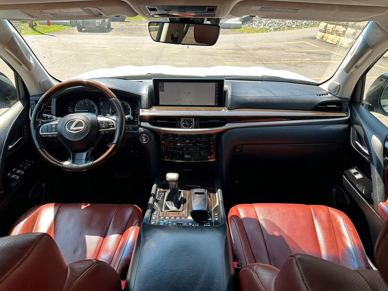 2019 LEXUS LX 570