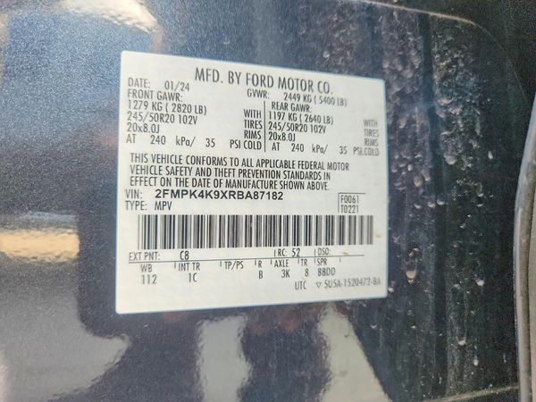 2024 FORD EDGE Titanium