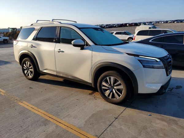 2023 NISSAN PATHFINDER SL