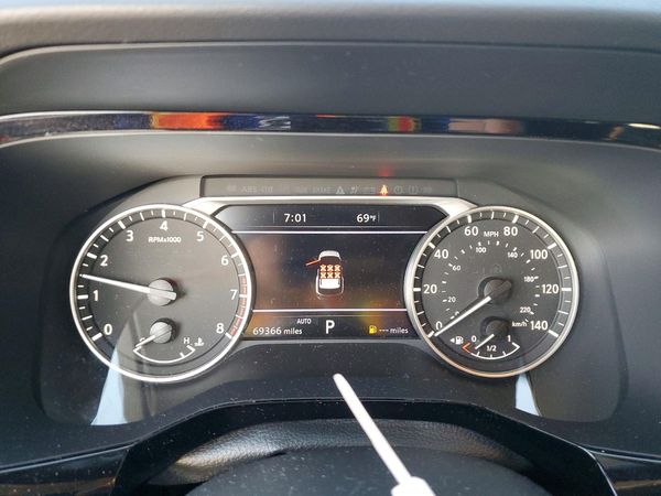 2023 NISSAN PATHFINDER SL