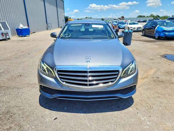 2017 MERCEDES-BENZ E