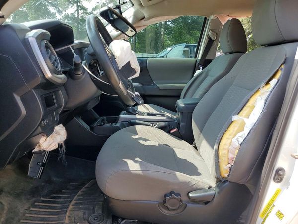 2017 TOYOTA TACOMA