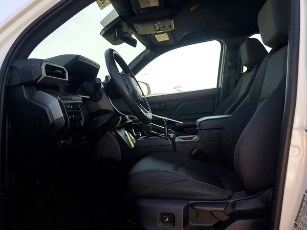 2025 TOYOTA TACOMA