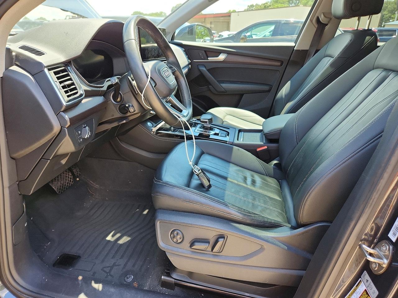 2021 AUDI Q5 quattro Premium Plus