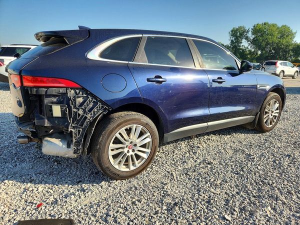 2017 JAGUAR F-PACE Prestige