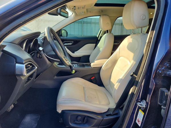 2017 JAGUAR F-PACE Prestige