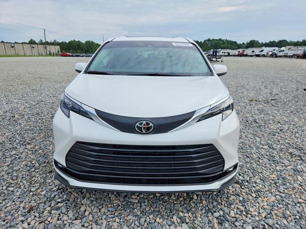 2026 TOYOTA SIENNA XLE — DIRF