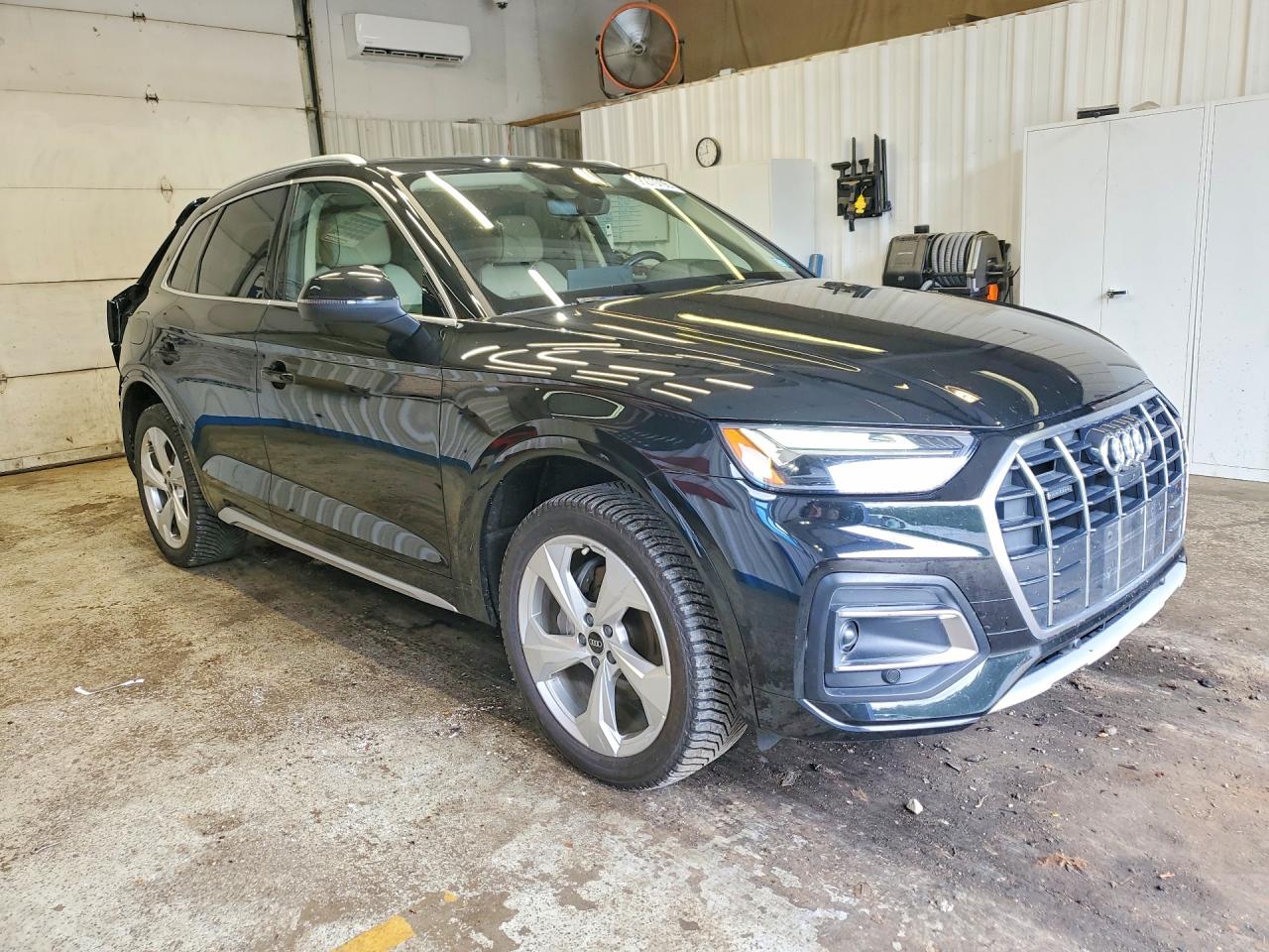 2021 AUDI Q5 quattro Premium Plus