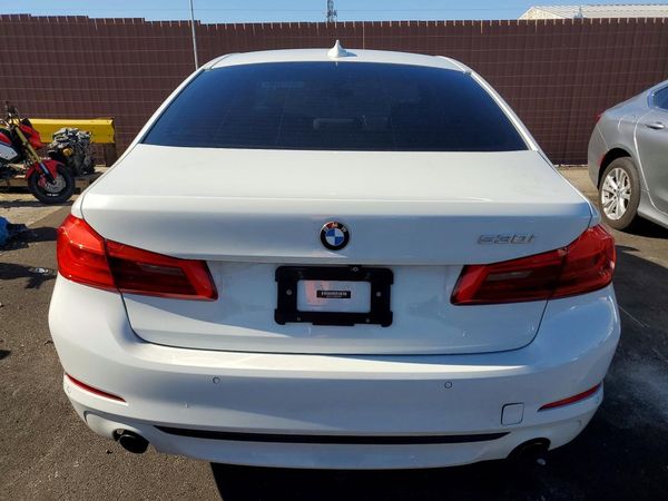 2018 BMW 530