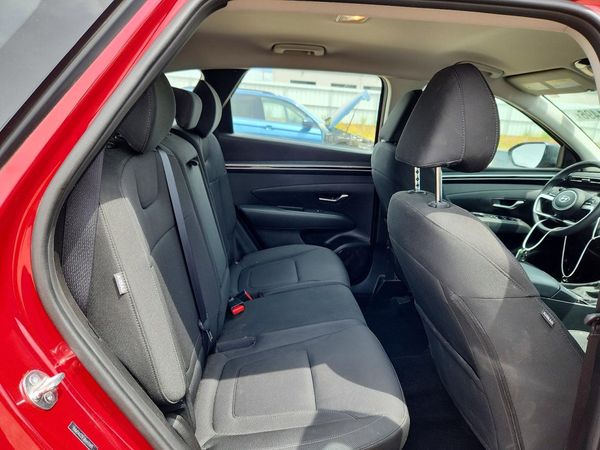 2024 HYUNDAI TUCSON SE