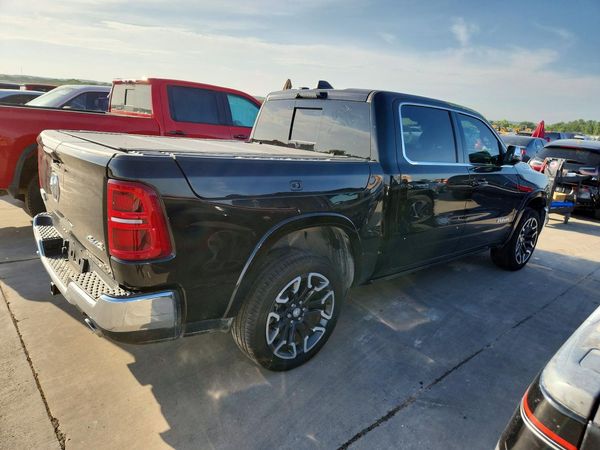 2025 RAM 1500 Limited
