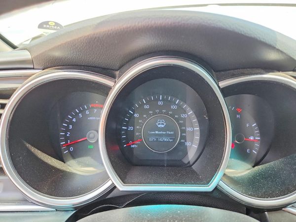 2014 KIA OPTIMA 2.4 LX STD/Conv
