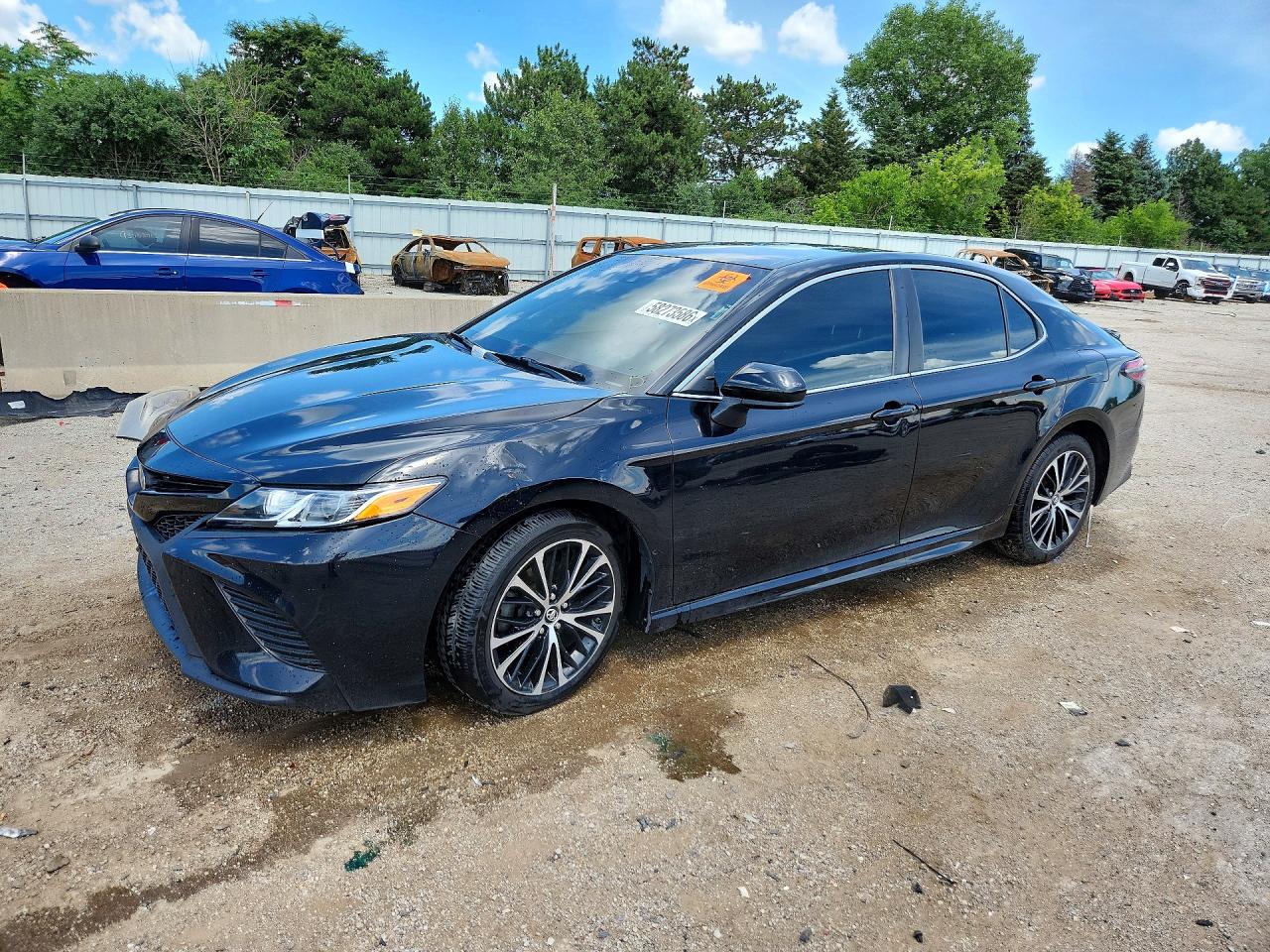 2018 TOYOTA CAMRY