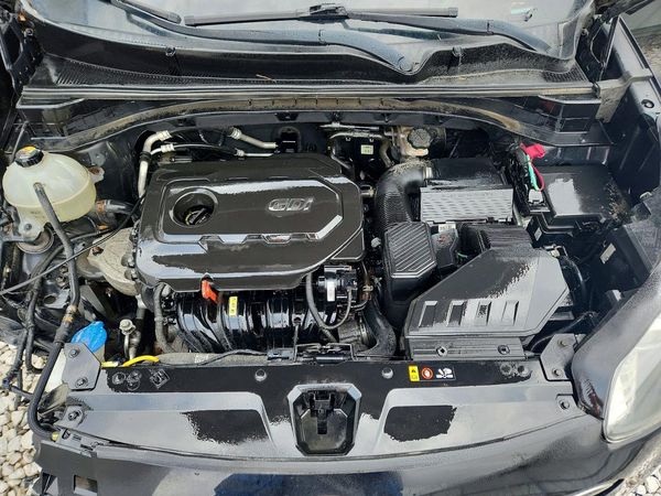 2018 KIA SPORTAGE QL — Engine bay