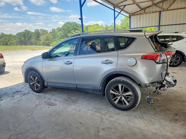 2018 TOYOTA RAV4 Adventure/XLE
