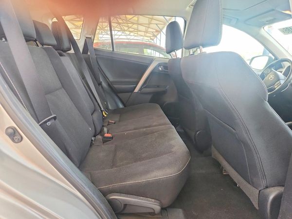 2018 TOYOTA RAV4 Adventure/XLE