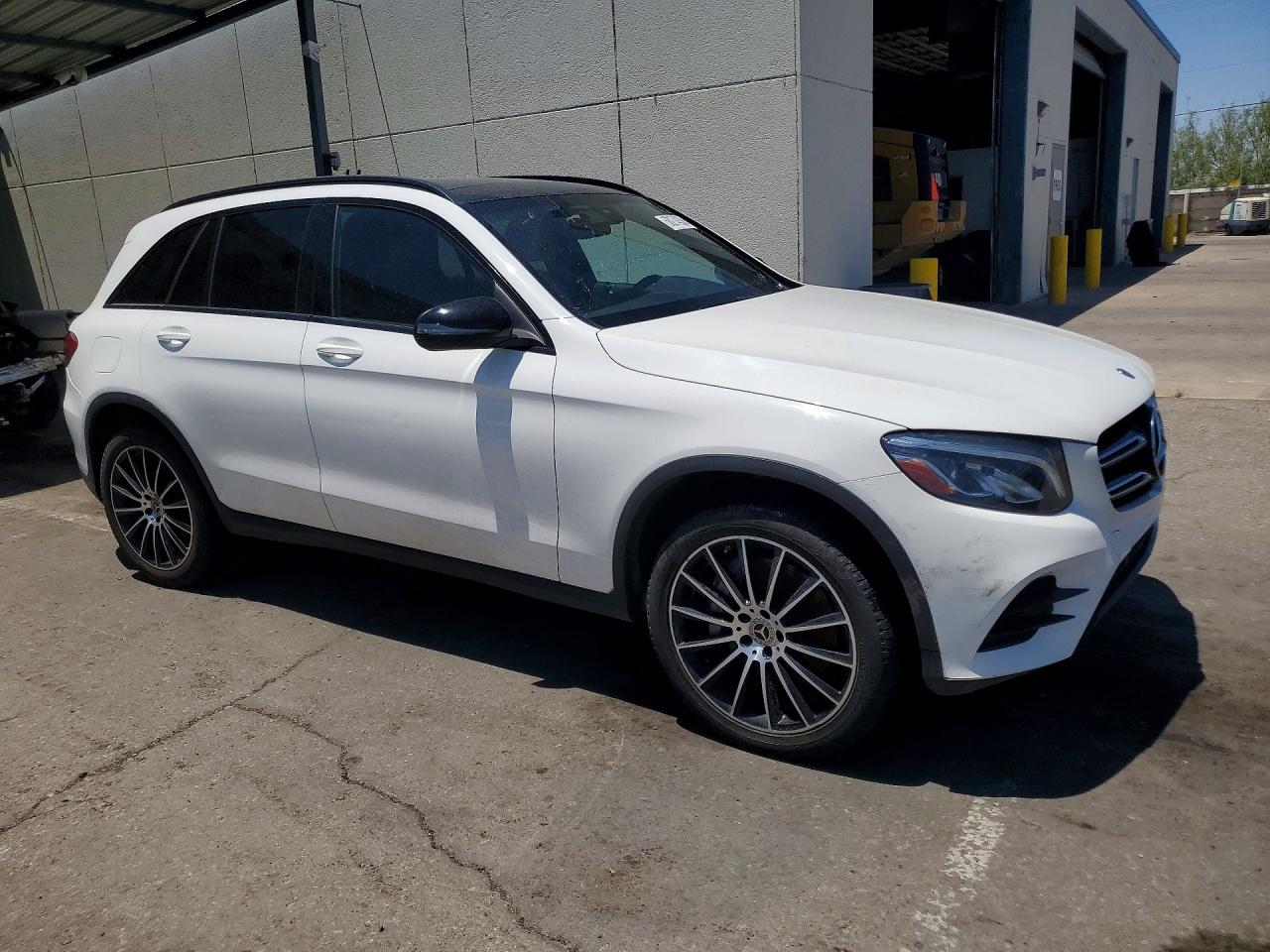2019 MERCEDES-BENZ GLC GLC300