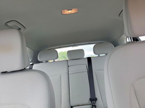 2024 HYUNDAI KONA SE