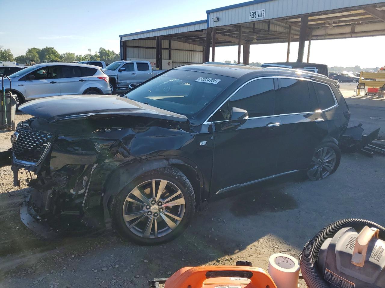 2023 CADILLAC XT6 Premium Luxury — Front 3/4