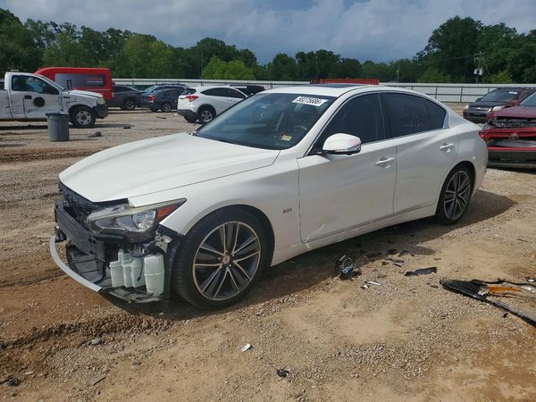 2016 INFINITI Q50