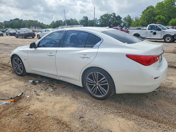 2016 INFINITI Q50