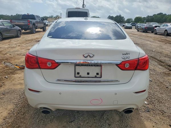 2016 INFINITI Q50