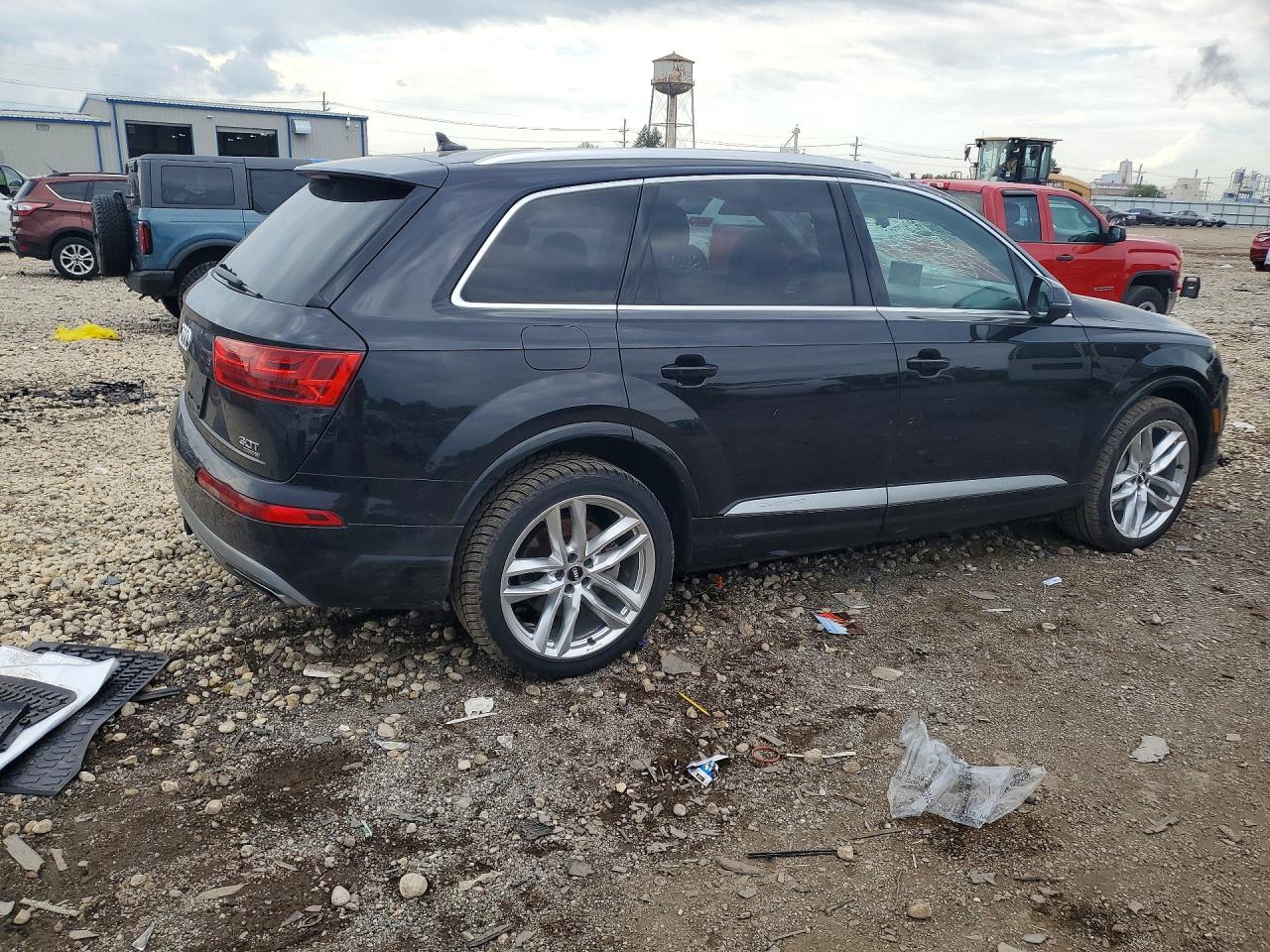 2018 AUDI Q7 quattro Prestige