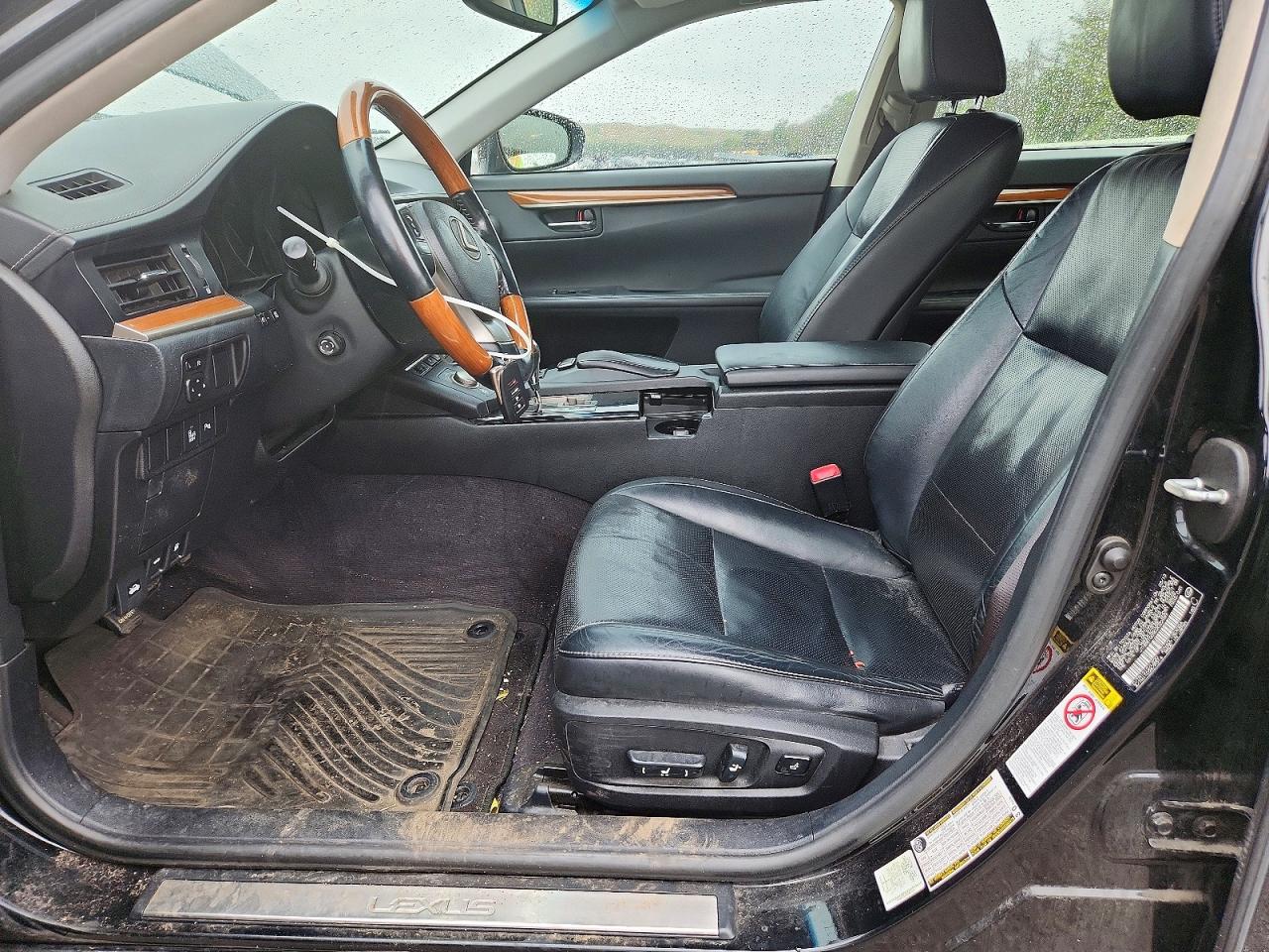 2013 LEXUS ES 300h