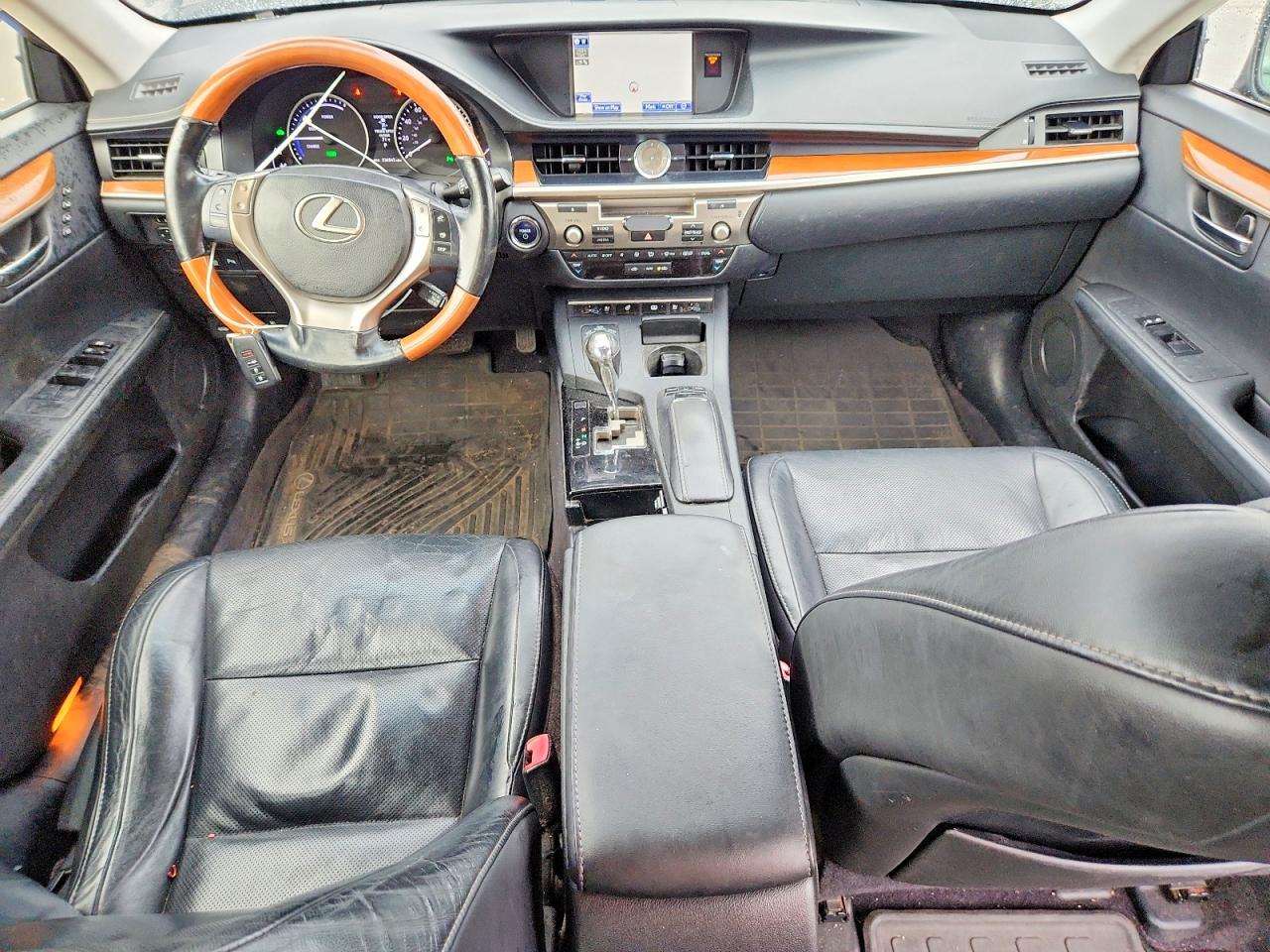 2013 LEXUS ES 300h