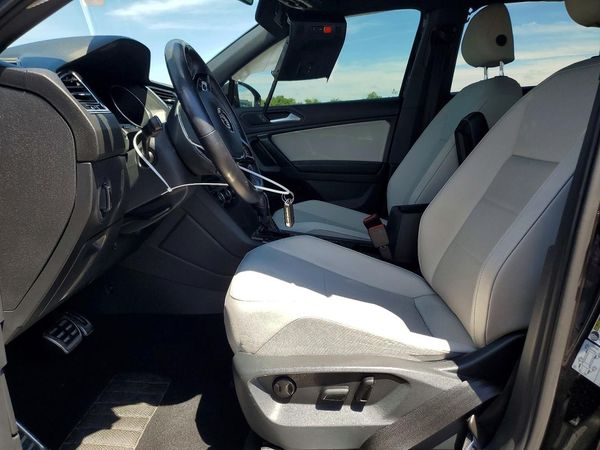 2021 VOLKSWAGEN TIGUAN — DENT