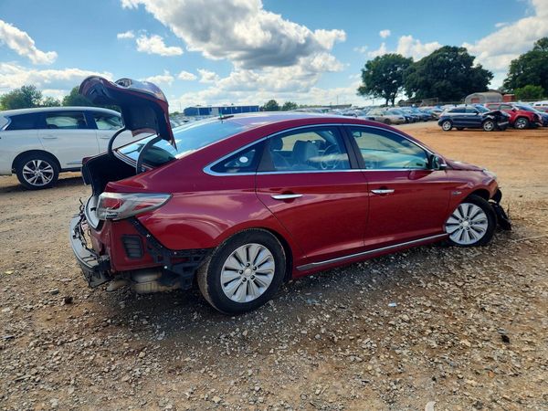 2016 HYUNDAI SONATA GL (Middle-Low)