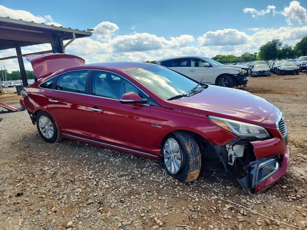 2016 HYUNDAI SONATA GL (Middle-Low)