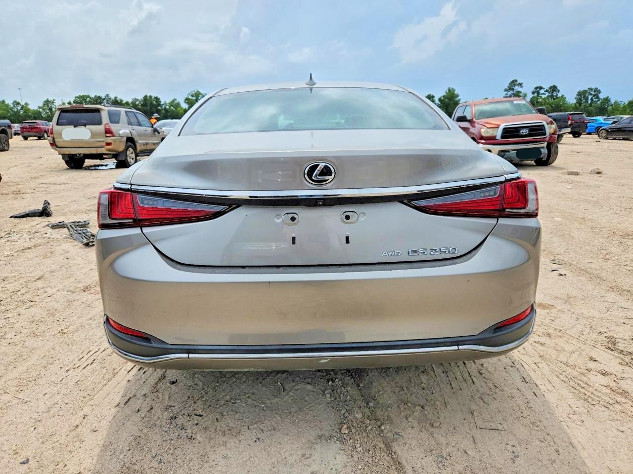 2021 LEXUS ES 250 350 Premium
