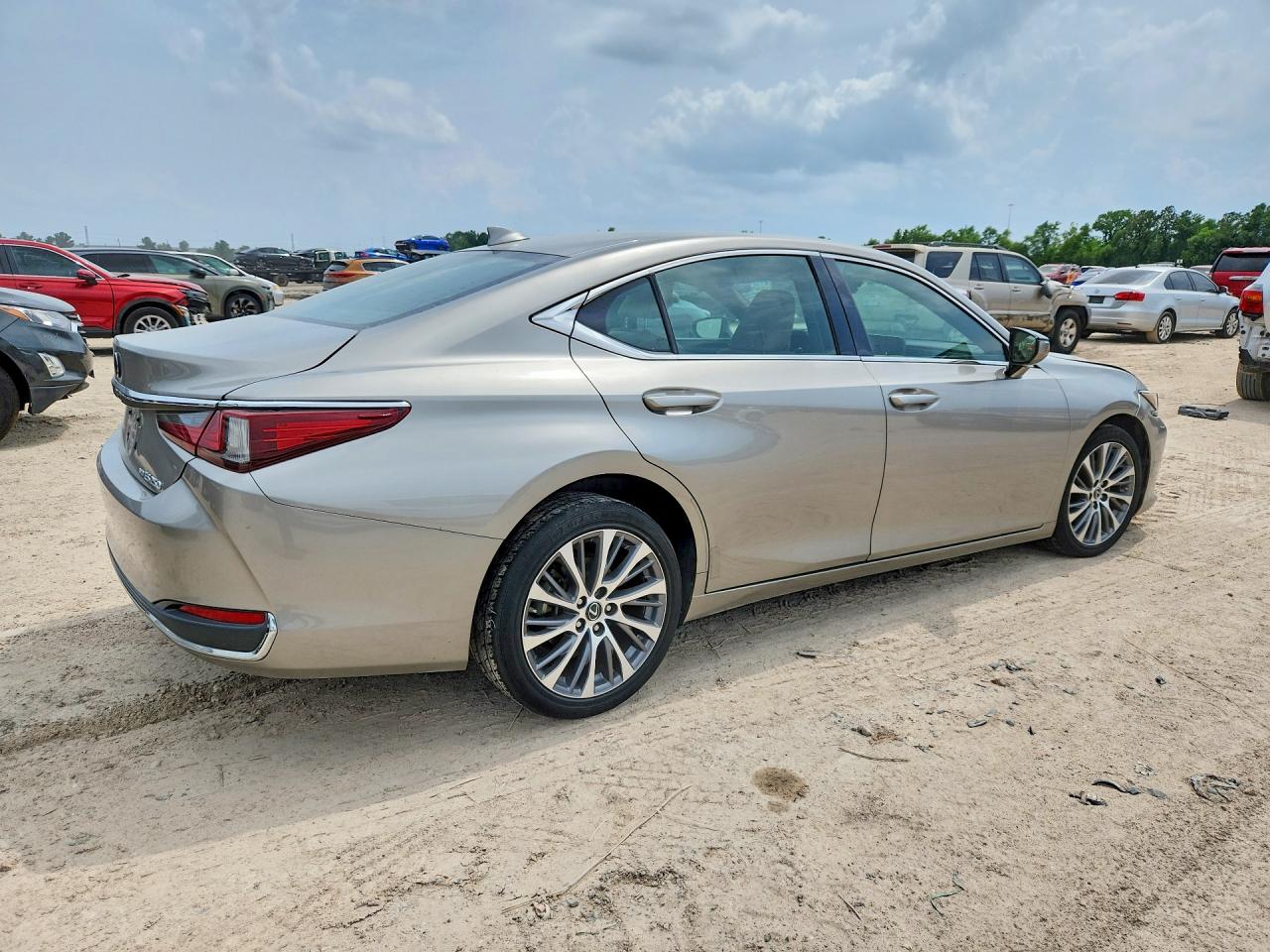 2021 LEXUS ES 250 350 Premium