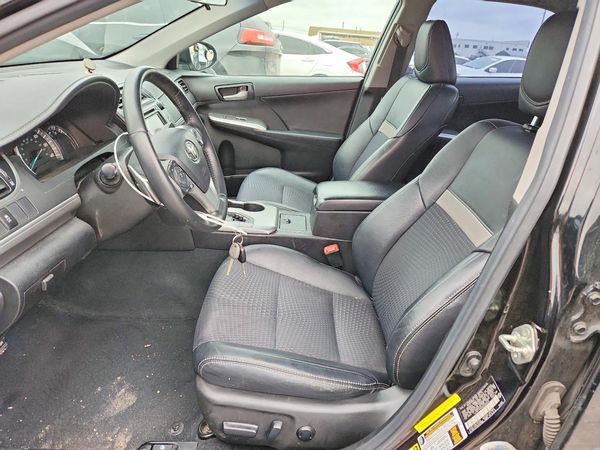2014 TOYOTA CAMRY