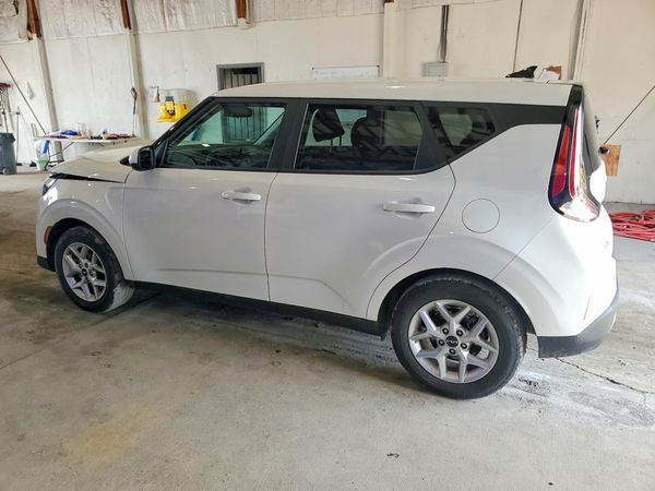 2023 KIA SOUL LX, S