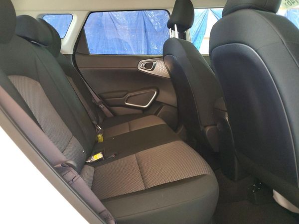2023 KIA SOUL LX, S