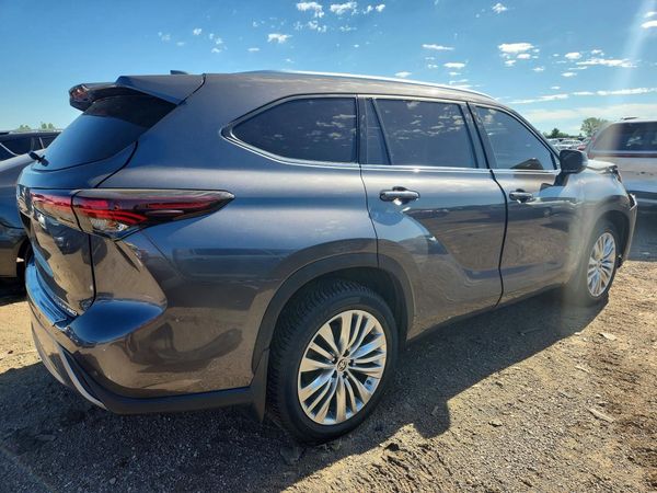 2024 TOYOTA HIGHLANDER