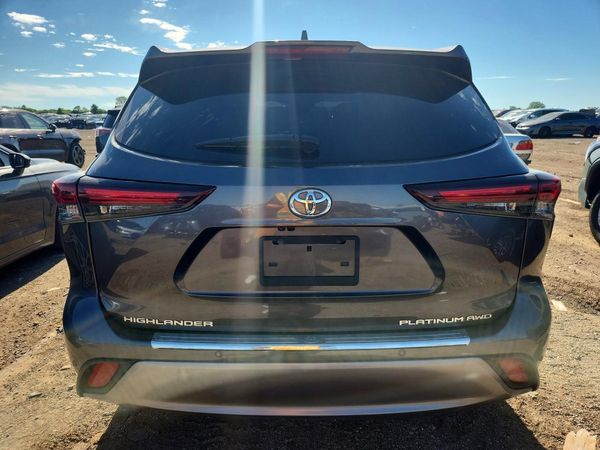 2024 TOYOTA HIGHLANDER