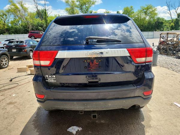 2012 JEEP CHEROKEE Laredo