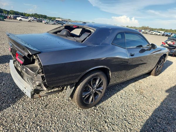 2022 DODGE CHALLENGER SXT