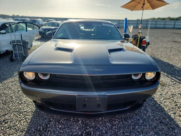 2022 DODGE CHALLENGER SXT