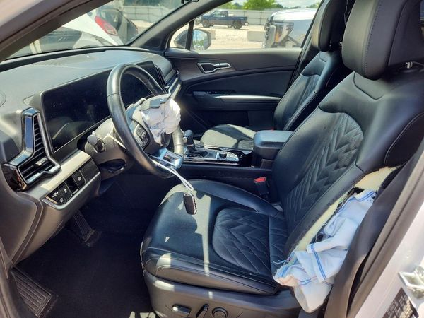 2024 KIA SPORTAGE X-LINE