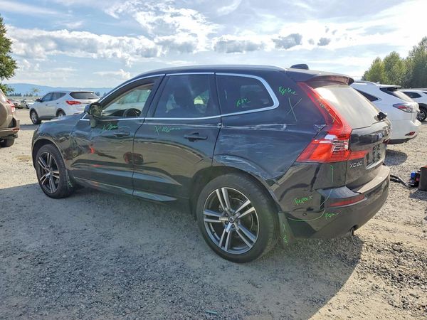 2019 VOLVO XC60 Momentum