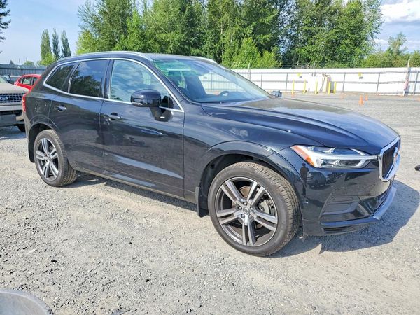 2019 VOLVO XC60 Momentum