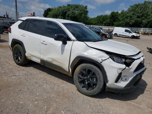2022 TOYOTA RAV4 LE