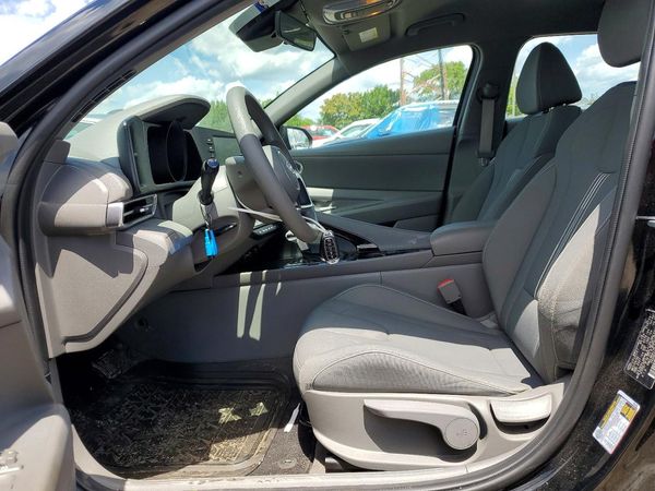 2023 HYUNDAI ELANTRA Blue