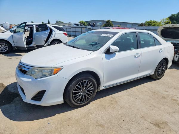 2013 TOYOTA CAMRY